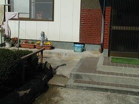 アプローチ手すり(before)