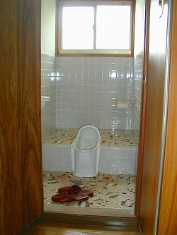 before(トイレリフォーム)